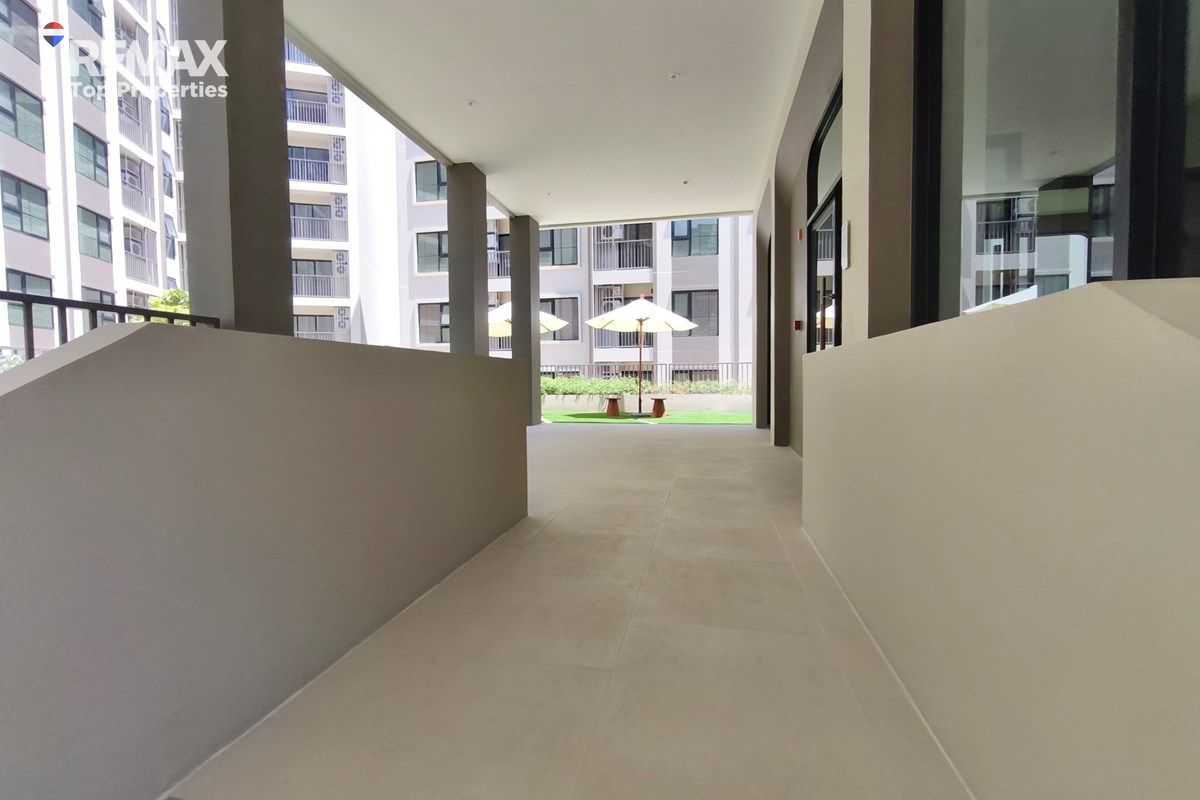 Fully Furnished Condo for Rent in The Origin Kathu with Pool View 48