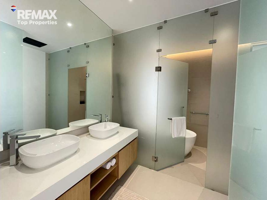 Luxury Villas for Sale Near Bang Tao Beach and Catch Beach Club, Phuket 12