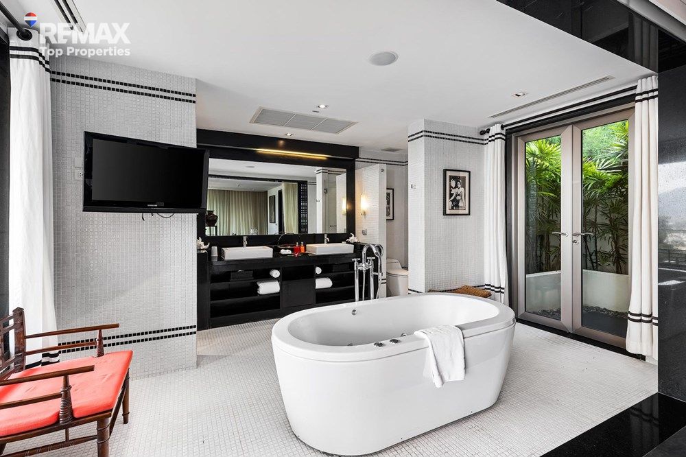 Condo with private pool,Layan beach,Duplex unit 12