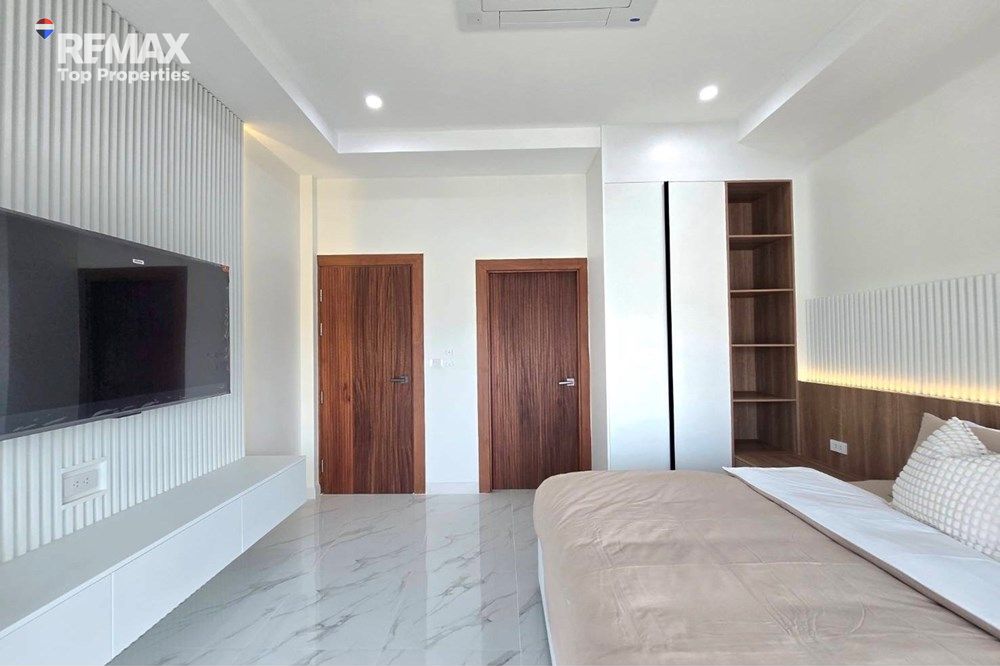Naiharn Beach,Retirement home,ISP International School 23