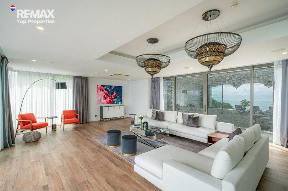 Luxury Oceanfront Sunset Views 8
