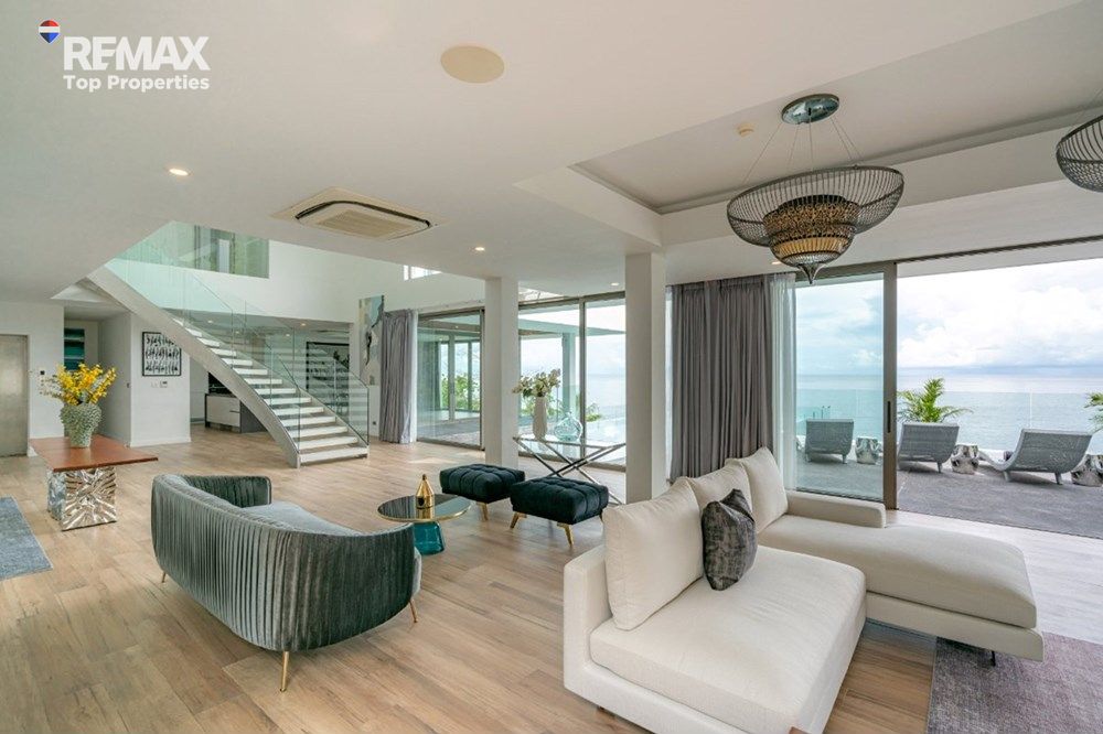 Luxury Oceanfront Sunset Views 9