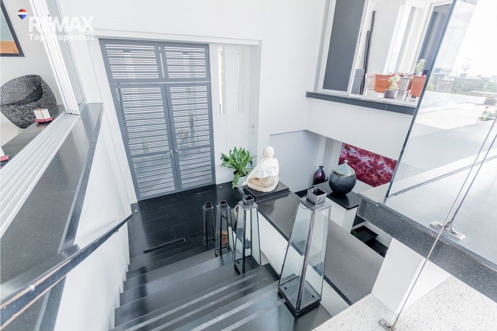 Seaview villa. Layan beach,high ROI 20