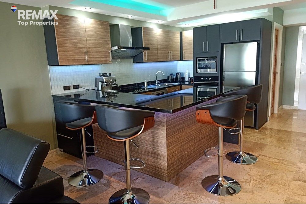 Seaview Condo for Sale in Cape Panwa - Oceanfront Living 10