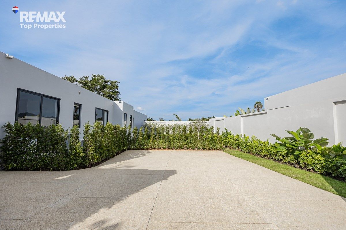 Luxury Living in Phuket, New Botanica Zen Villa 15
