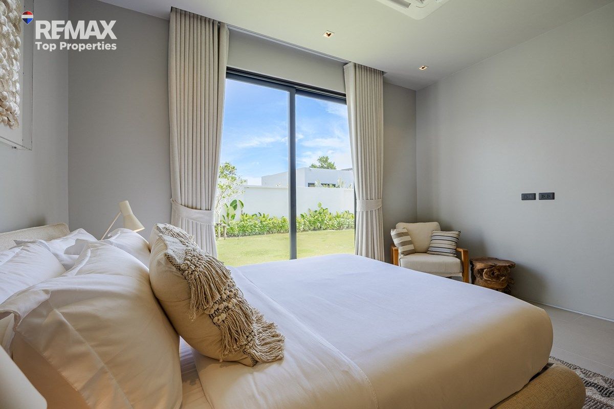 Luxury Living in Phuket, New Botanica Zen Villa 20