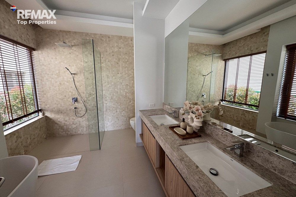 Seaview Villa for Sale Near Naithon Beach, Phuket 15