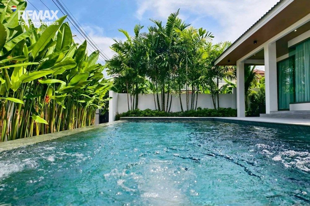 Pool Villa Chalong, BCIS, Oak Meadow 10