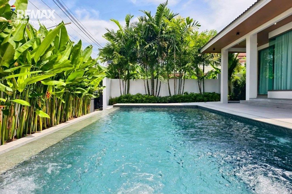 Pool Villa Chalong, BCIS, Oak Meadow 12