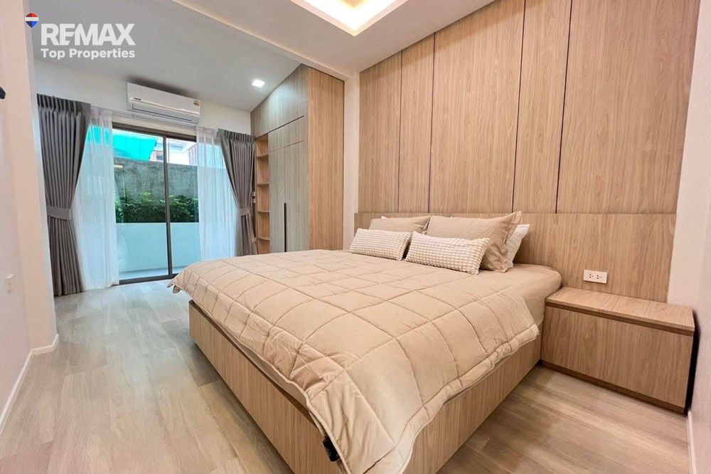 Pool Villa Chalong, BCIS, Oak Meadow 15