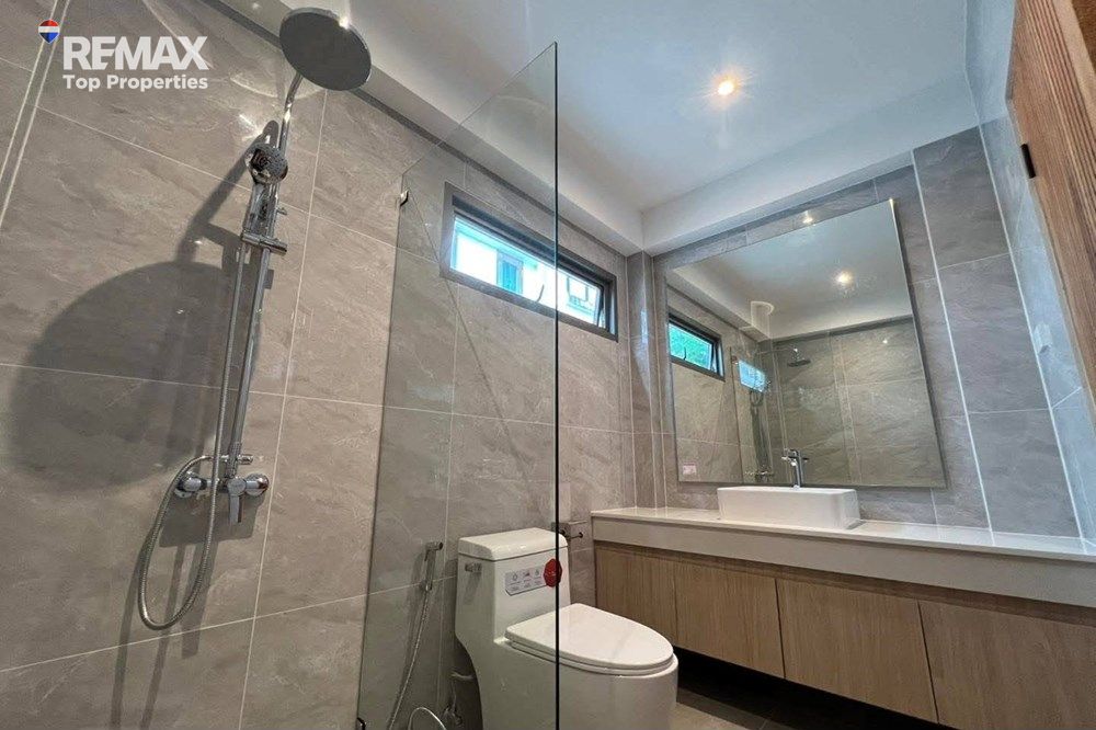 Pool Villa Chalong, BCIS, Oak Meadow 23