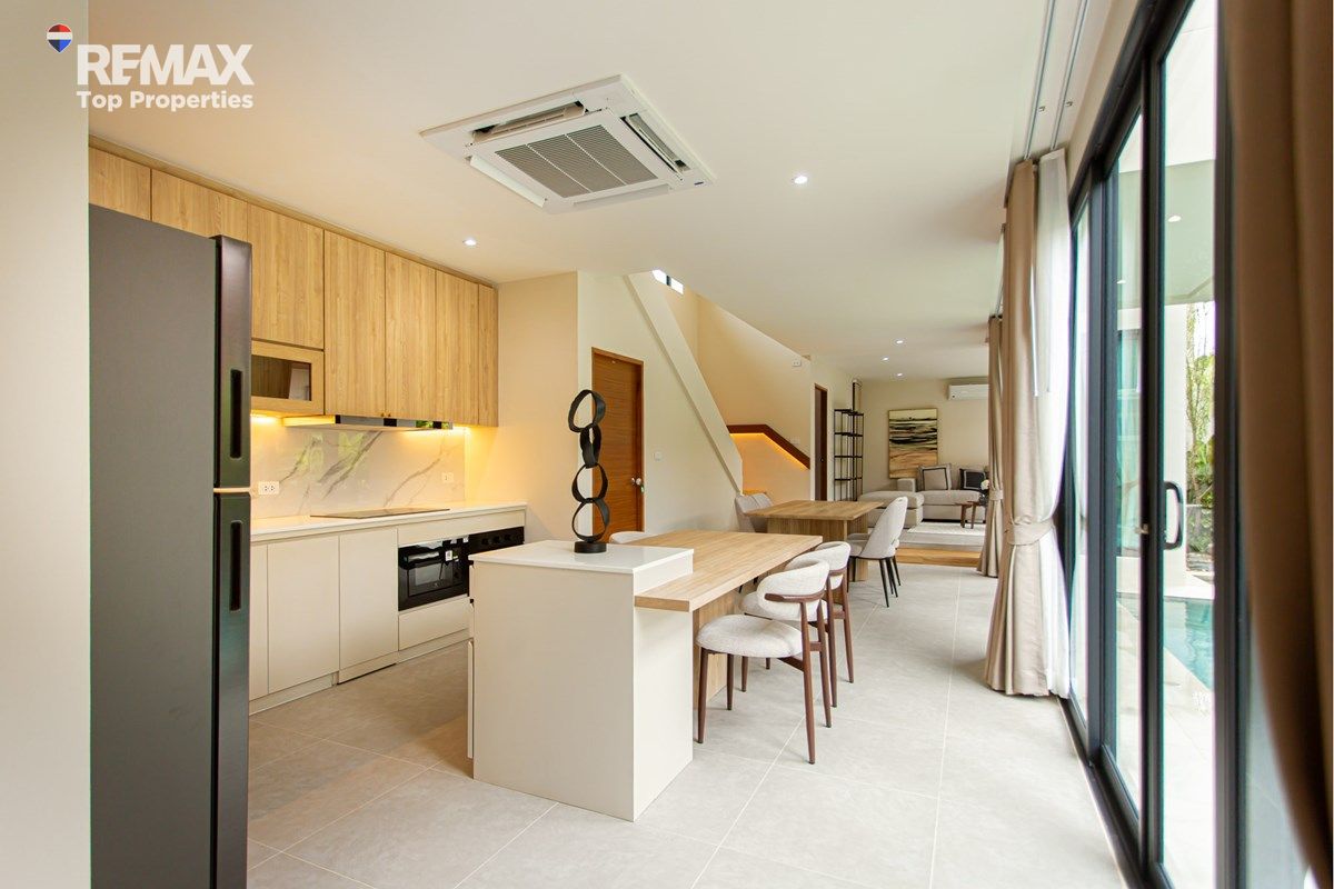 Modern Family Villa with Pool Minutes from Oak Meadow School, Chalong 10