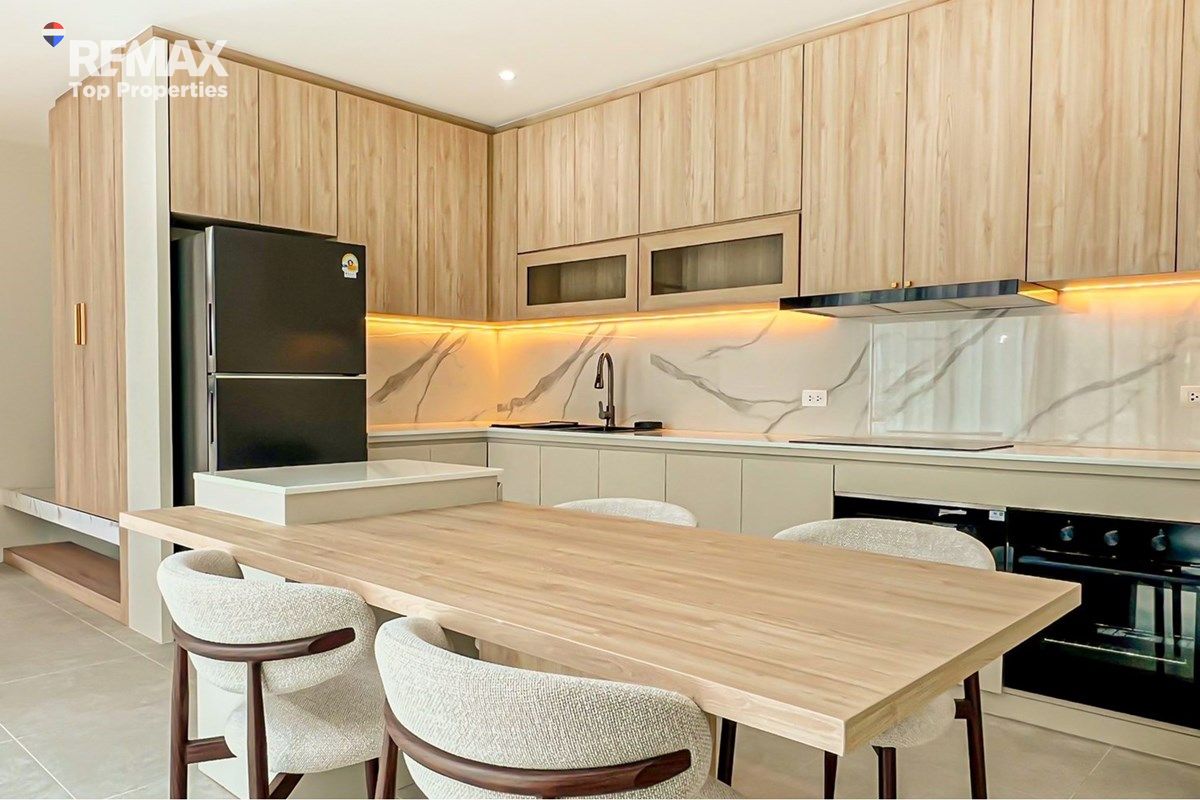 Modern Family Villa with Pool Minutes from Oak Meadow School, Chalong 17