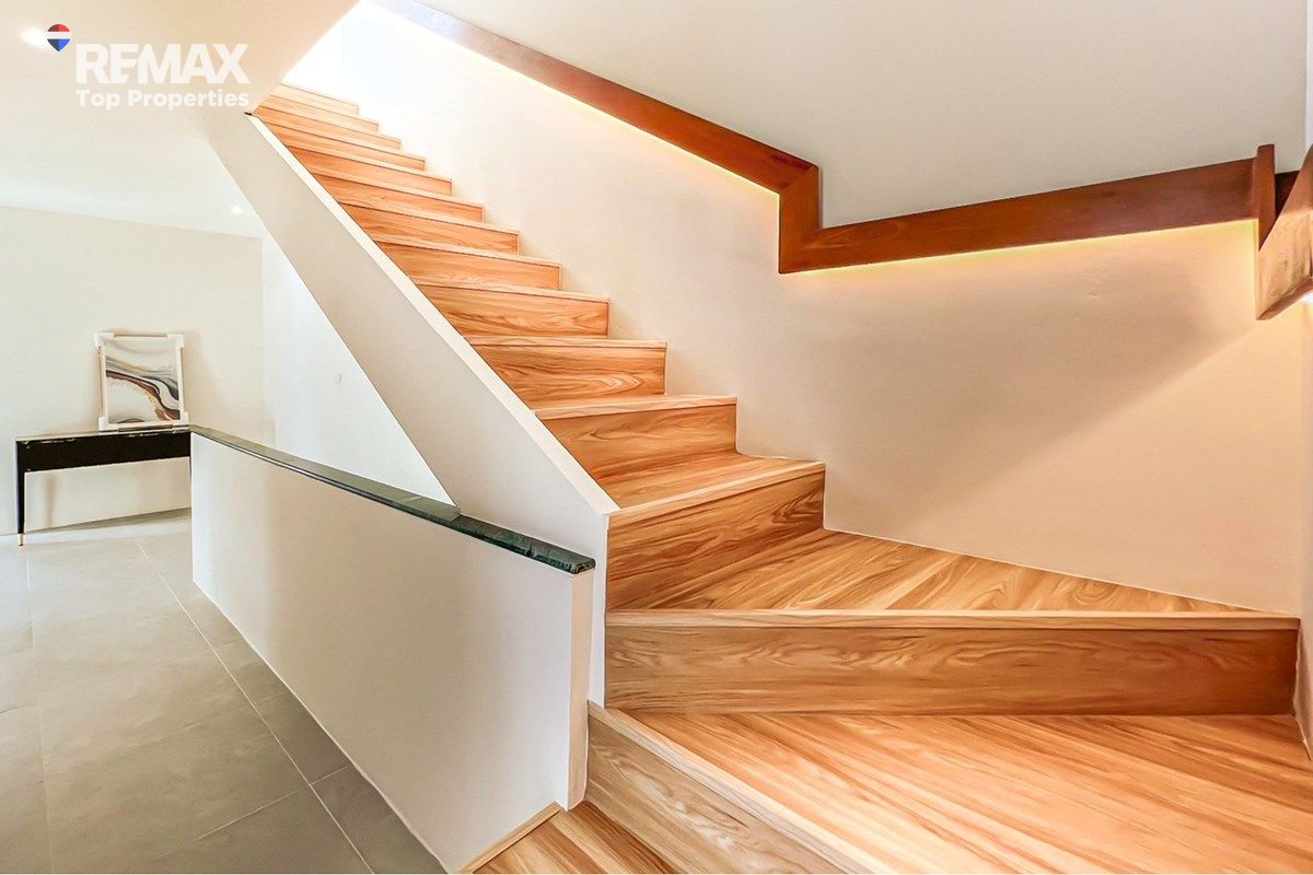 Modern Family Villa with Pool Minutes from Oak Meadow School, Chalong 20