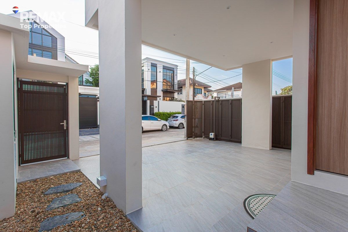 Modern Family Villa with Pool Minutes from Oak Meadow School, Chalong 31