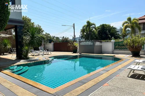 spacious-two-level-house-near-phuket-country-club-and-loch-palm-golf-course-920081021-115