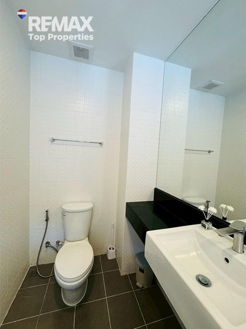 Modern Renovated Condo for Sale Near Karon Beach, Phuket 11