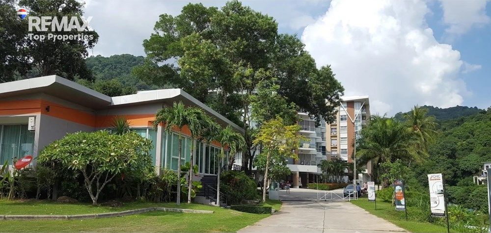 Modern Renovated Condo for Sale Near Karon Beach, Phuket 17