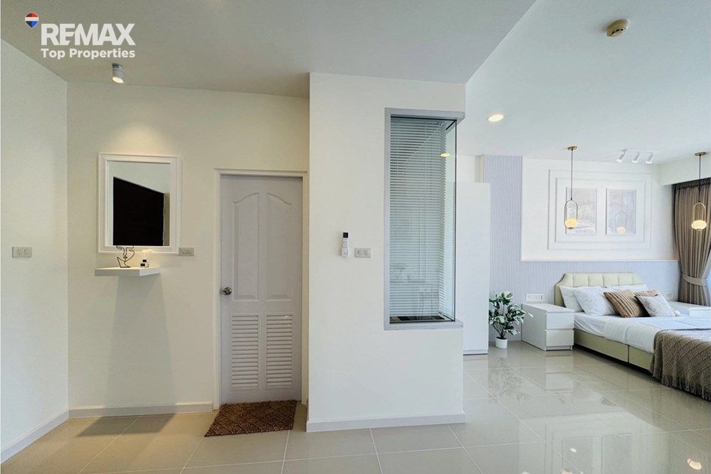 Modern Renovated Condo for Sale Near Karon Beach, Phuket 3