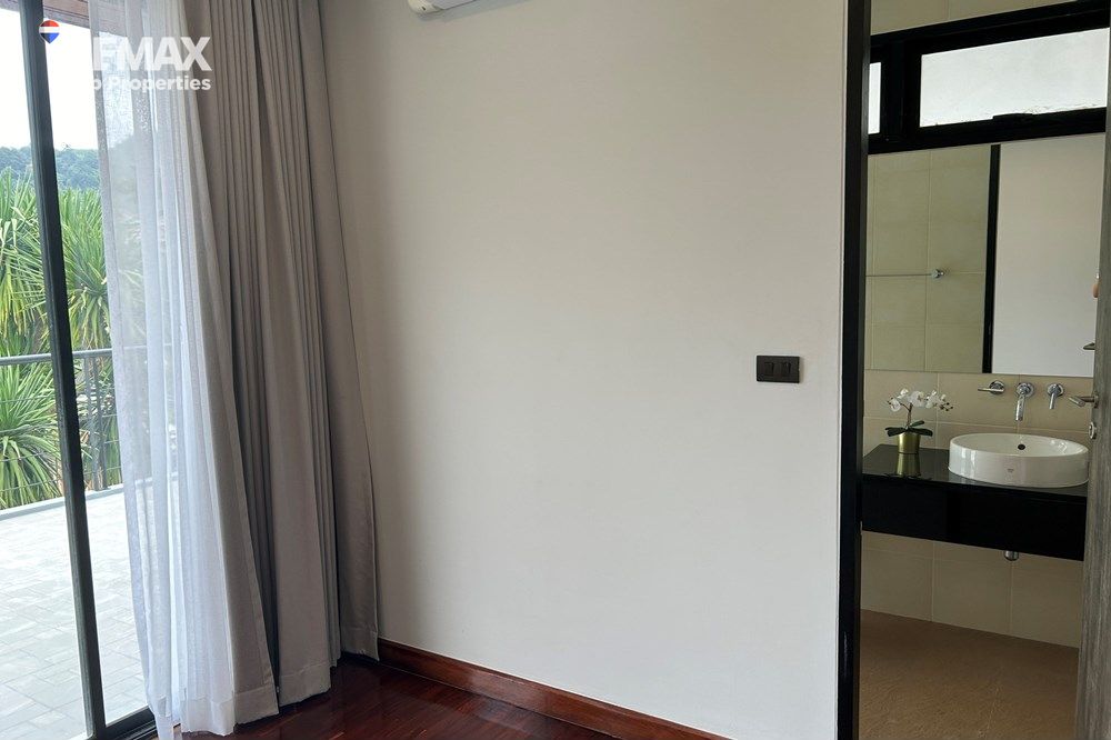 Private pool villa near golf course, Baan Suan Lochpalm,BISP 19