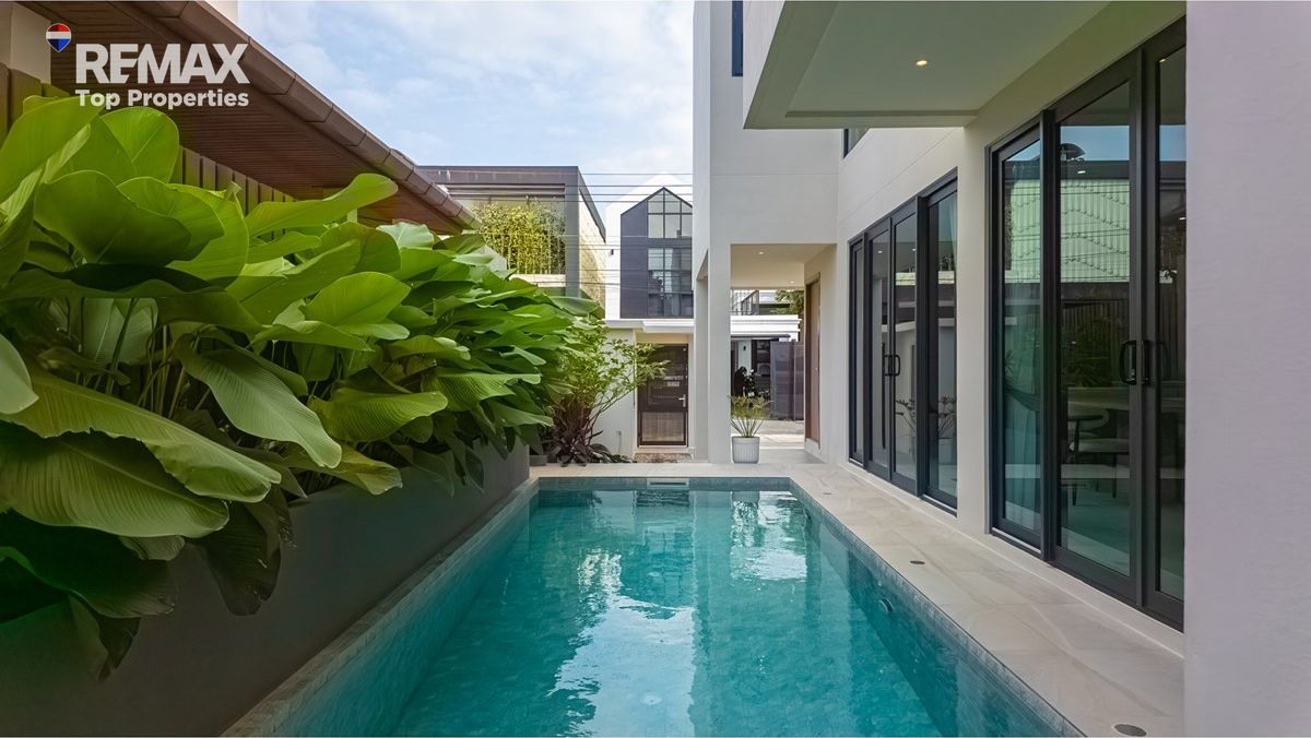 spacious-modern-villa-with-pool-near-oak-meadow-school-chalong-920081021-179 6