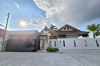 exquisite-villa-retreat-near-naiharn-beach-perfect-for-retirement-near-isp-international-school-920081021-90
