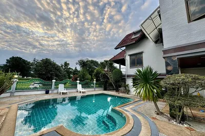 luxurious-pool-villa-in-kathu-phuket-for-rent-920081023-3