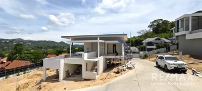 elegant-pool-villa-with-breathtaking-views-in-bophut-samui-villa-plots-b5-b8-re001-2002