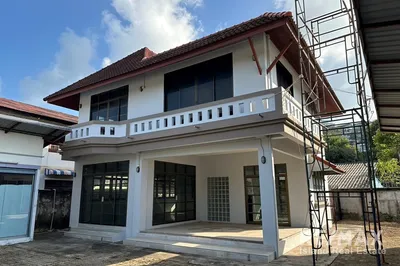 3-beds-house-with-a-big-space-for-lease-in-plai-laem-re001-2400