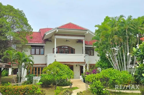 grand-sea-view-villa-with-large-land-plot-near-big-buddha-beach-koh-samui-rs018-347