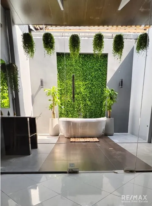 newly-renovated-house-for-sale-250-m-from-the-ring-road-koh-samui-ad030-228