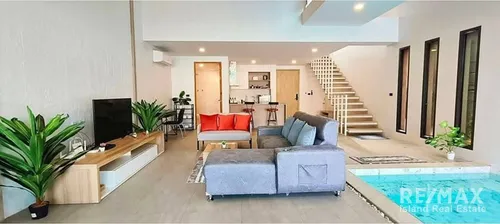 spacious-2-story-house-with-indoor-pool-near-bangrak-beach-for-sale-ad030-249r