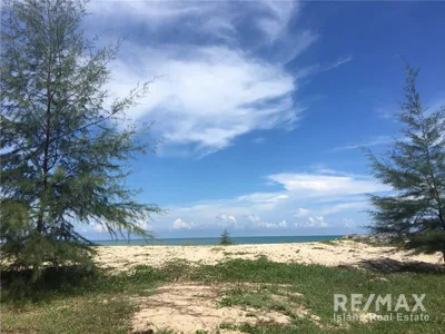 beach-land-for-sale-in-tha-sala-nakhon-si-920121030-55