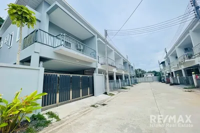 modern-3-bedroom-townhouse-in-bo-phut-koh-samui-ro079-25