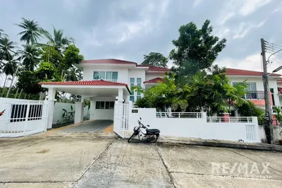 2-storey-detached-house-with-spacious-layout-or-3-bed-or-fully-furnished-ro079-28