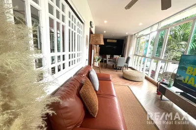 comfortable-1-bed-1-bath-apartment-walkable-to-fishermans-village-kt083-15