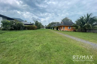 4-bungalows-and-empty-land-for-long-lease-kt083-50