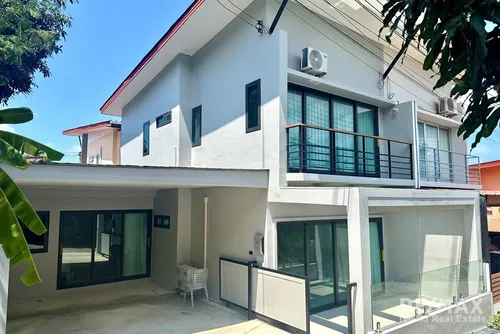 great-value-or-renovated-3br-house-for-sale-in-bangrak-or-6m-thb-dk086-19