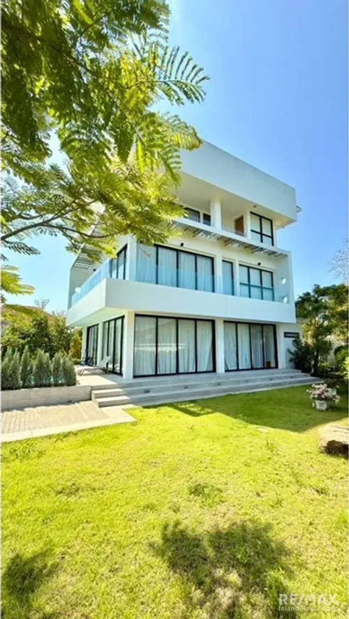 luxurious-3br-villa-with-pool-in-koh-samui-920121088-23