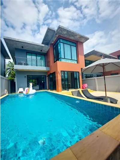 luxurious-2-story-villa-with-private-pool-920281001-379