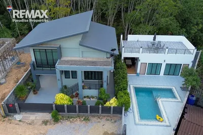 luxury-aonang-vacation-pool-villa-for-sale-your-tropical-paradise-awaits-920281015-705