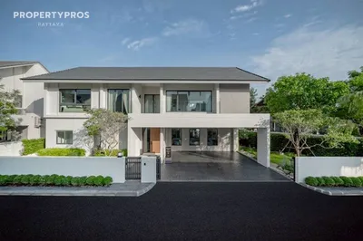 the-lavish-project-920311004-2207