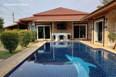 resort-style-pool-villa-for-rent-920311006-299