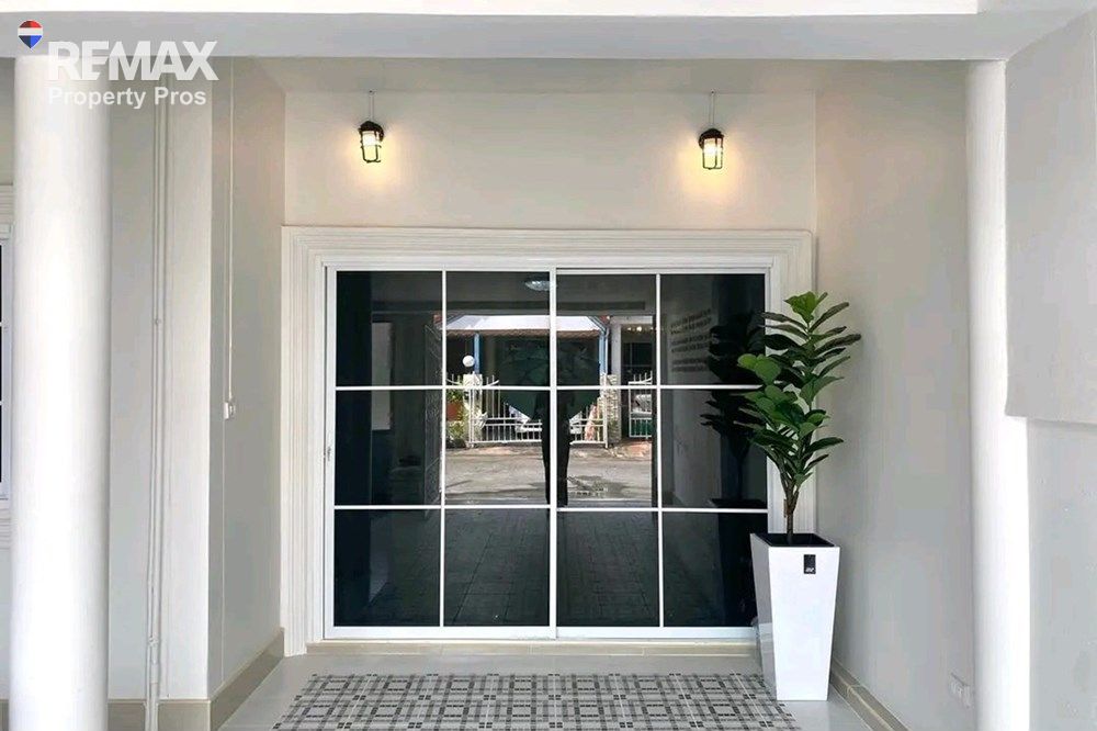 Image 4