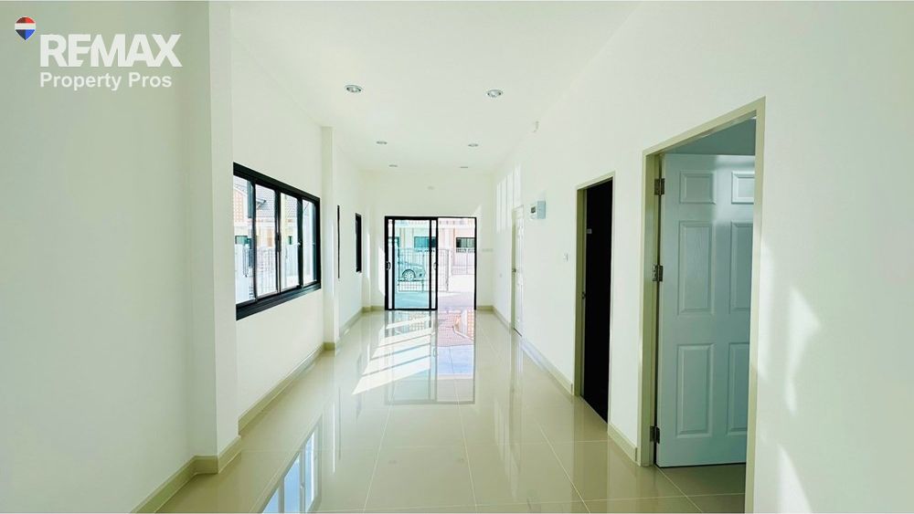  Image 11