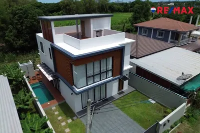 3-story-house-with-4-bedrooms-367-m-at-sky-pool-villa-in-huay-yai-920471004-1153