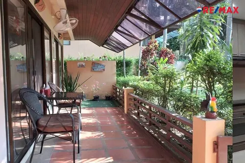 corner-unit-1-bedroom-condo-87-sqm-in-chateau-dale-thabali-920471004-1262
