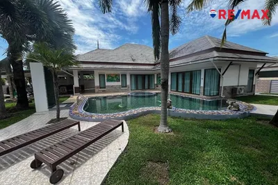 luxurious-waterfront-villa-with-private-pool-in-baan-dusit-pattaya-lake-920471004-619