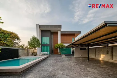 modern-luxury-4-bedroom-villa-with-pool-in-huay-yai-920471004-724