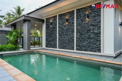 luxury-modern-style-pool-villa-for-sale-at-amarin-pool-villa-920471004-738